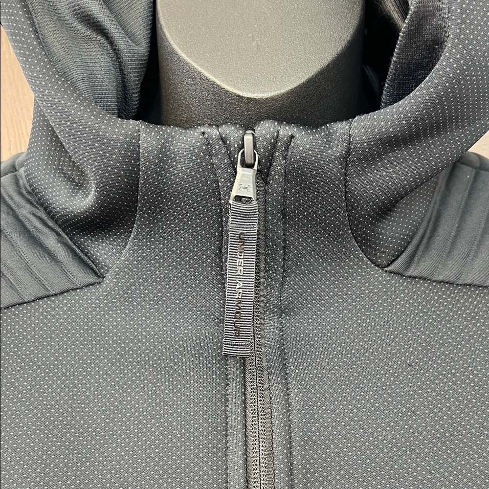 Under Armour Women’s Black Hooded Zip up jacket with UA logo on sleeve Size Smal - Picture 7 of 11